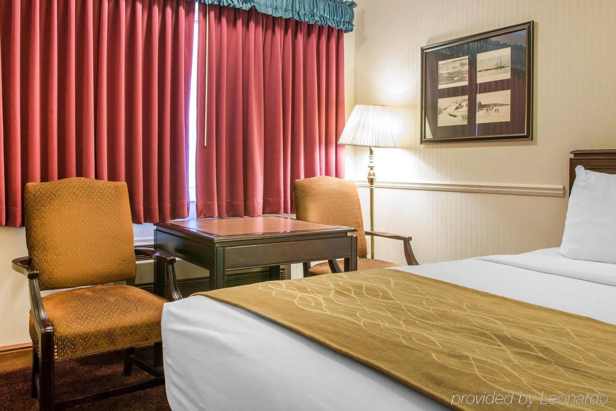 Comfort Inn Lakeside Макино Сити Екстериор снимка